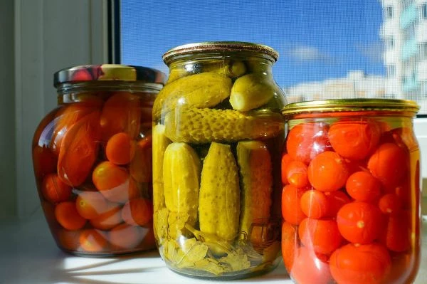 Превью - Есть ли польза в консервированных продуктах?