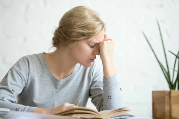 Превью - Почему болит голова по утрам?